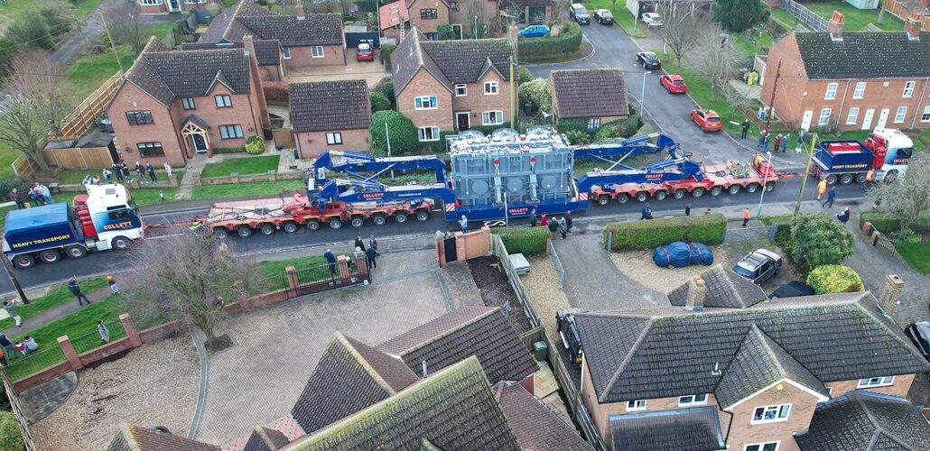 Collett delivers transformers to Biggleswade substation Collett delivers two transformers to Biggleswade substation