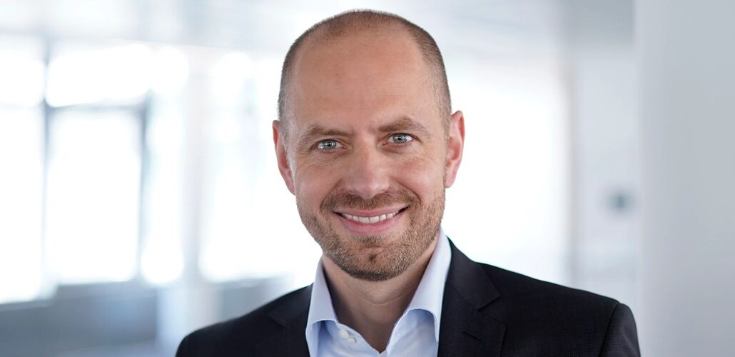 Siemens Energy CEO’s contract extended Christian Bruch, President and CEO of Siemens Energy AG