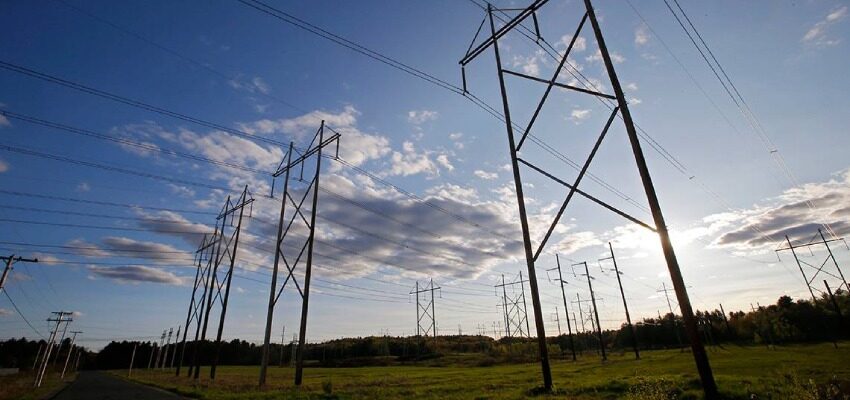 堪萨斯城因变压器故障停电 Evergy power lines