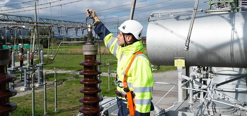 Why is water killing power transformer insulation?