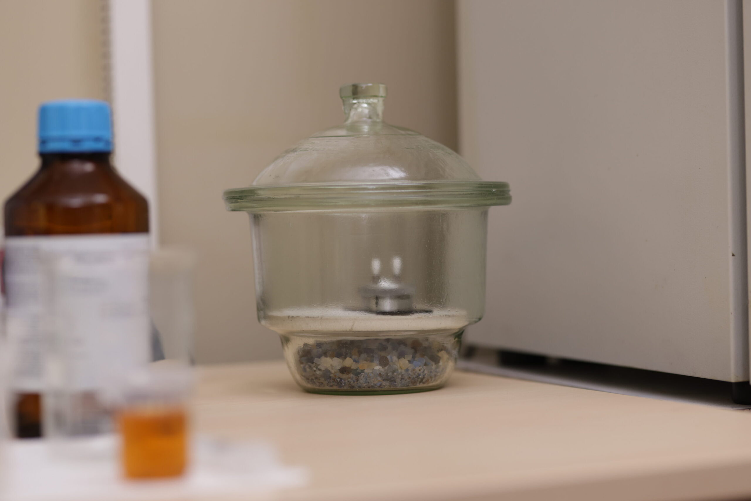 Insulating liquids test – lesson #10: Color and Interfacial test. IFT
