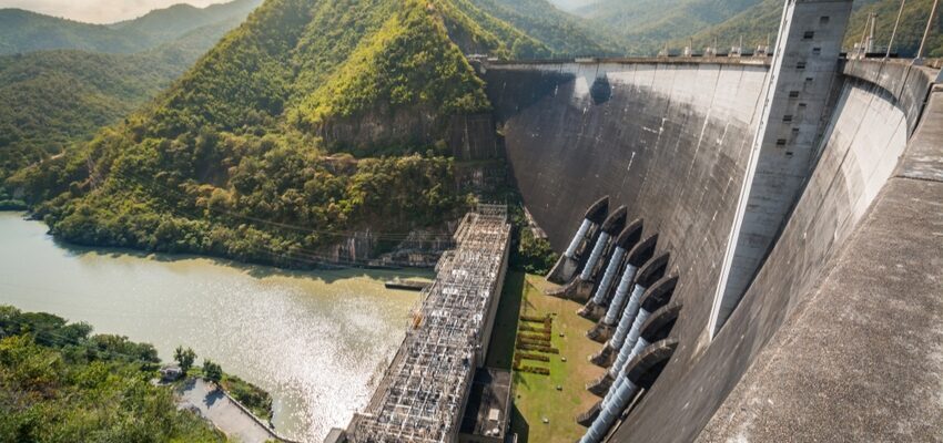 China-Laos joint project to install new 500 kV transmission lines in Laos
