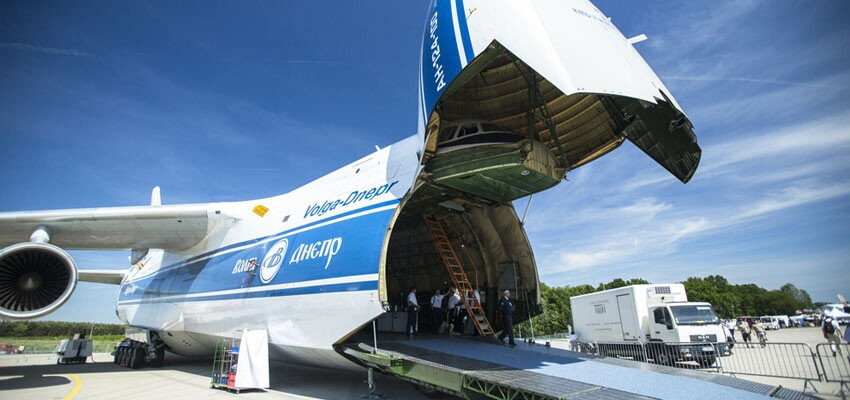 Antonov 124 carrying transformer substation lands in Buenos Aires 4b767812663b80b340af87b3a2927015