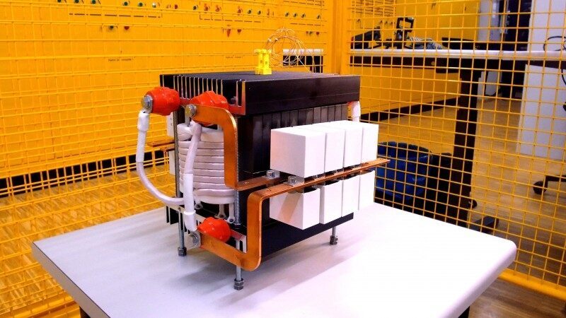 Compact medium-frequency transformer