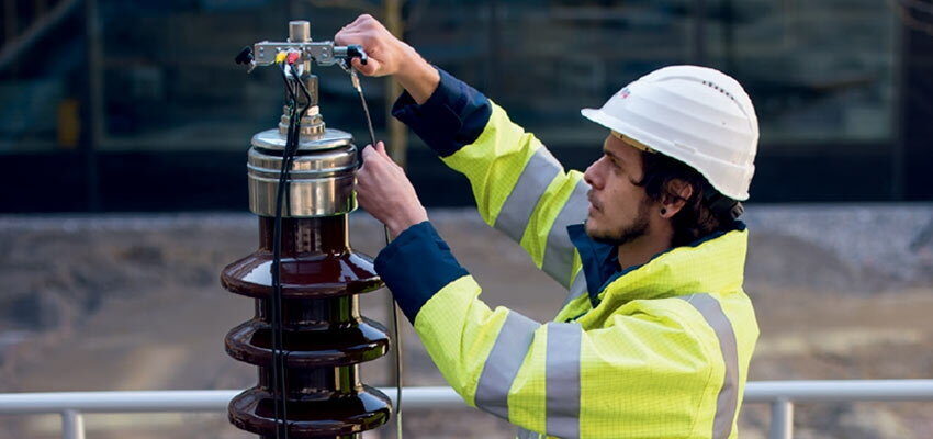 Performing reliable and reproducible frequency response measurements on power transformers