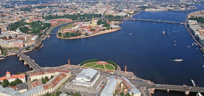 Lenenergo commissions mobile substation in St. Petersburg