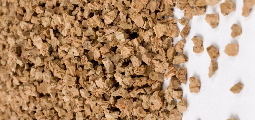 Cork solutions: a sustainable way to increase the performance of T&D applications