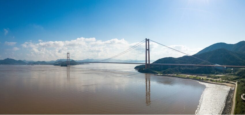 China builds its first 500 kV submarine power cable