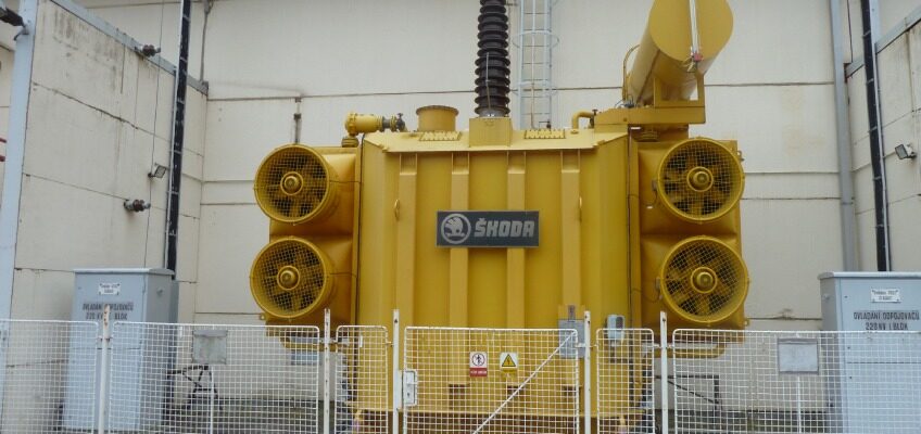 Online moisture management for transformers