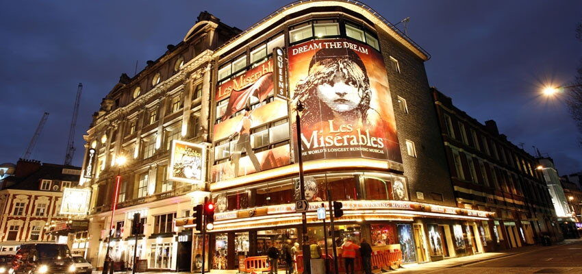 Les Misérables audience evacuated due to overheated transformer