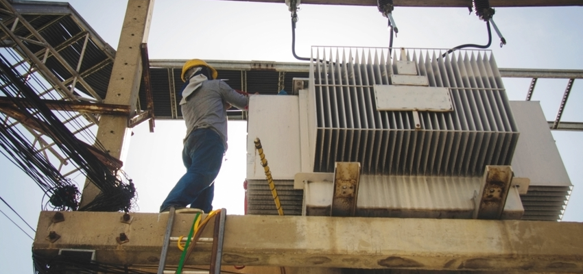 Low transformer oil levels plunge Boksburg into darkness Boksburg
