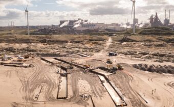 Withdrawal of first sea cable at Hollandse Kust (west Beta) starts