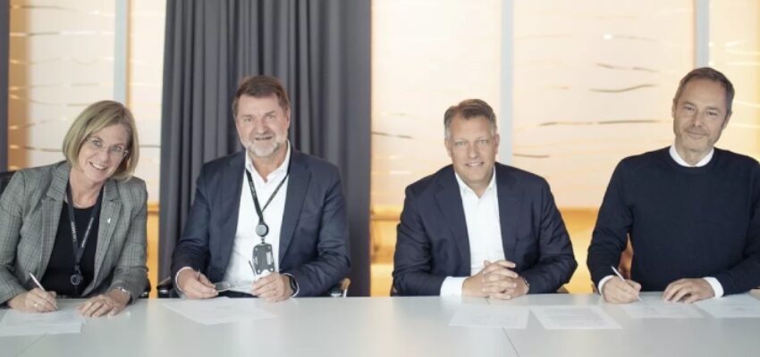 New collaboration to accelerate energy transition Equinor and Hitachi Energy agreement signing