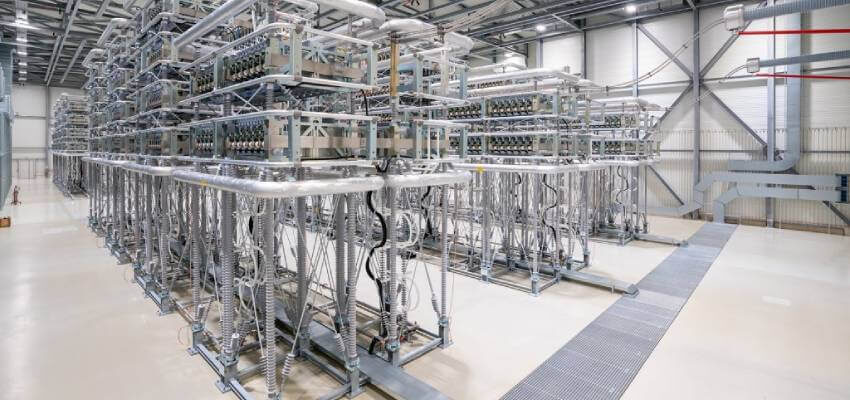 Siemens Energy and Sumitomo Electric to link Ireland and Great Britain HDVC converter station-siemens-energy