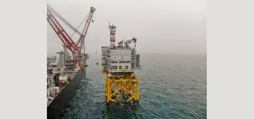 Peterson supporting installation of Hollandse Kust Zuid transformer stations
