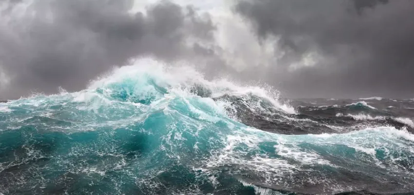 Hitachi Energy launches transformers for offshore floating applications Hitachi Energy OceaniQ
