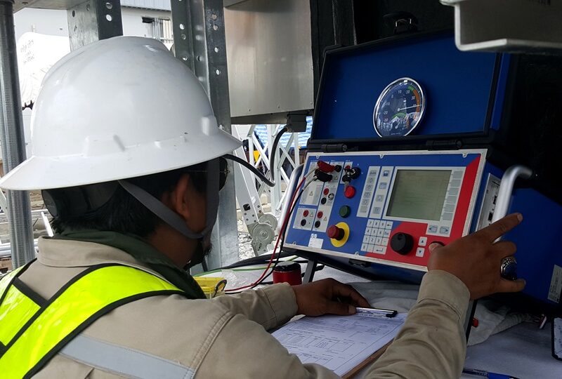 Application of symmetrical components to three-phase transformer maintenance testing Oleh Iwanusiw