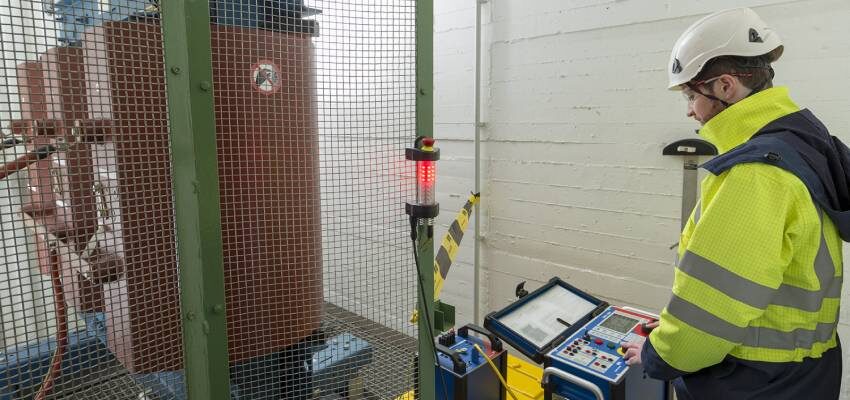 On-site partial discharge diagnostics of cast-resin transformers On site PD diagnostics - Omicron 850x400