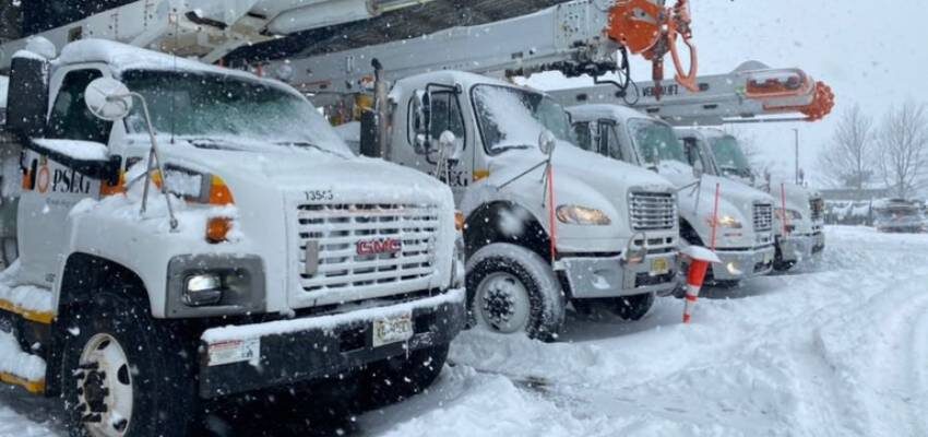 Heavy snow and strong winds cause New Jersey power outages PSEG outages