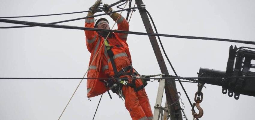 Power restored to 4000 customers following fault at substation