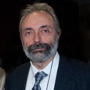 Dr. Raka Levi