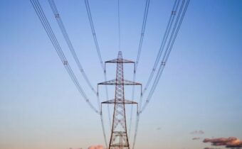 SSE sells stake in power transmission business for $1.78 B SSE power transmission sale