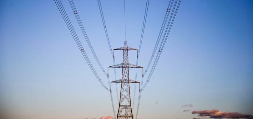 SSE sells stake in power transmission business for $1.78 B SSE power transmission sale