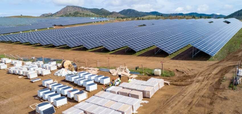 Schneider Electric plans $500 M package of 100-plus microgrid projects Schneider Electric 850x400