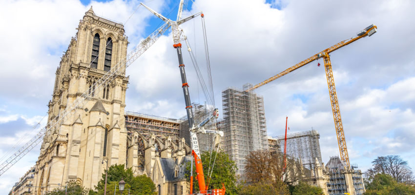 Schneider Electric provides electrical solutions for the restoration of Notre Dame Schneider Electric Notre Dame Paris