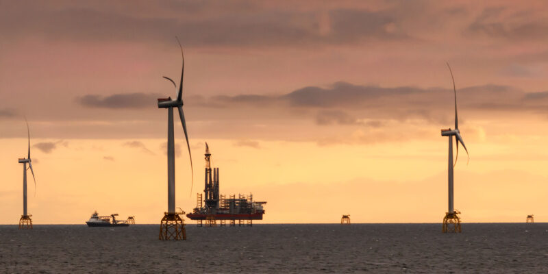 Iberdrola连接Saint-Brieuc海上风电场 Iberdrola connects Saint Brieuc offshore wind farm