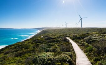 Australia to invest $15 B in renewable energy