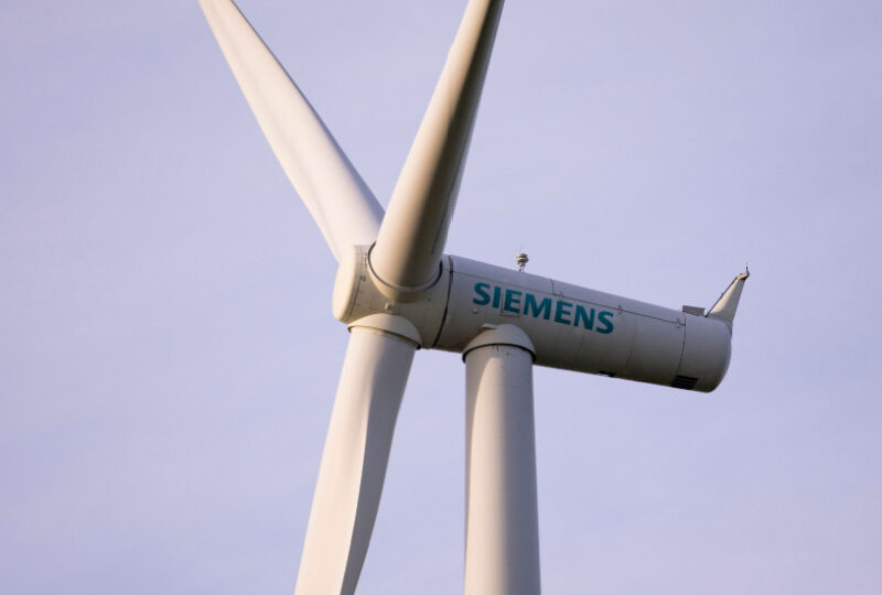 First turbine installed at New York’s first offshore wind farm First turbine installed at New York’s first offshore wind farm