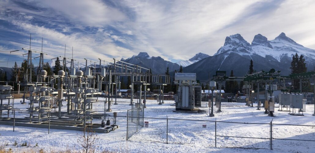 Hydro One’s new transformer delivered Hydro One’s new transformer delivered