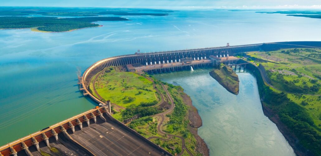 Itaipu Binacional receives WEG transformer with vegetable oil Itaipu Binacional receives WEG transformer with vegetable oil