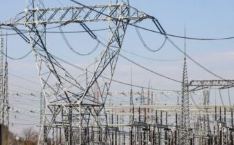 Transelectrica inaugurates 400 kV Arefu substation Transelectrica inaugurates 400 kV Arefu substation