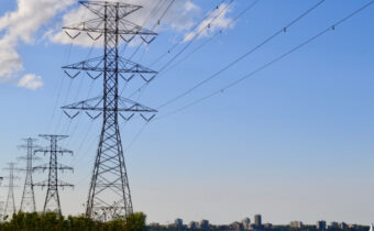 Hydro One transmission line to be finished a year ahead of schedule