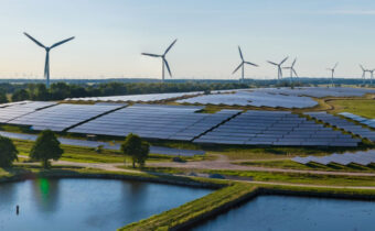 Report: U.S. and Canada to spend $12 trillion on grid and renewables