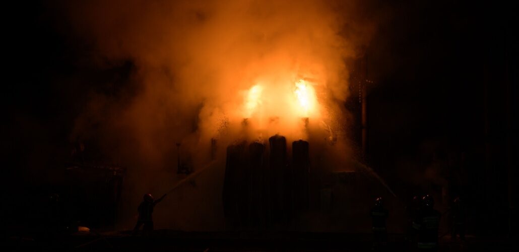 Transformer explosion causes injury Transformer explosion causes injury