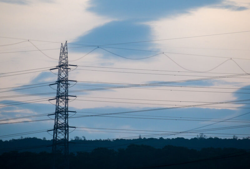 2000 MW transmission line in India to be ready by March 2000 MW transmission line in India to be ready by March