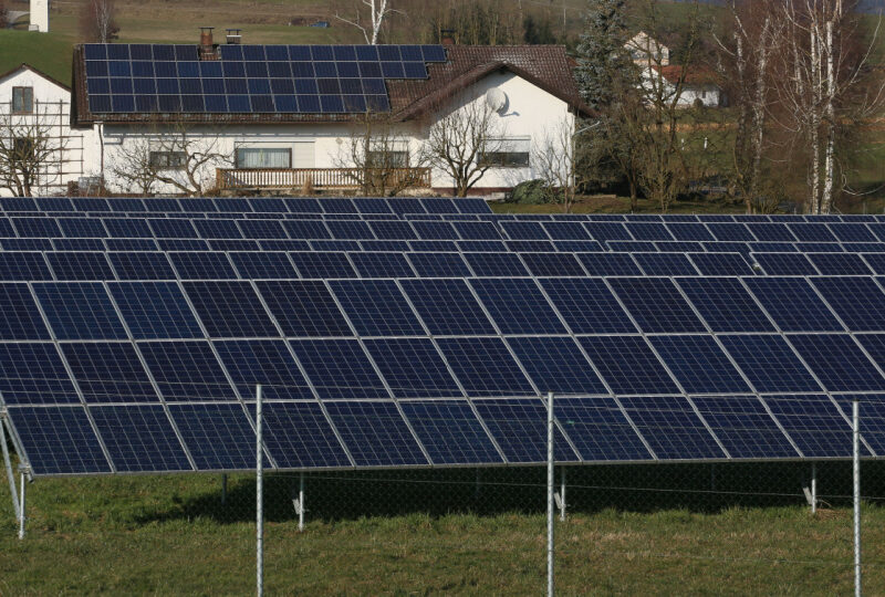 Croatia’s HEP signs contract for its largest solar power plant Croatia’s HEP signs contract for its largest solar power plant