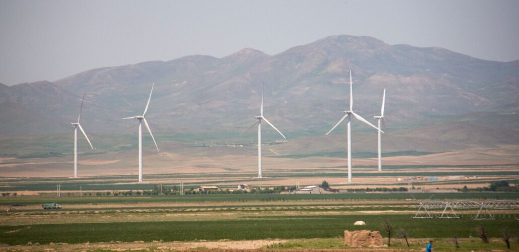 Iraq unveils 500 MW wind farm Iraq unveils 500 MW wind farm