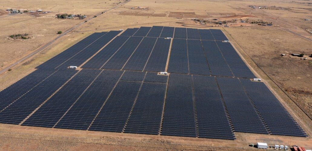 Lightsource bp to build 450 MW project in NSW Lightsource bp to proceed with 450 MW project in NSW