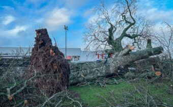 180000 without power in Ireland