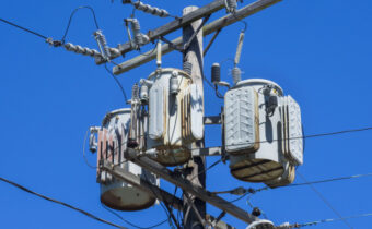 Crash causes mineral oil spill from PG&E transformer