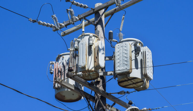 Crash causes mineral oil spill from PG&E transformer Crash causes mineral oil spill from PG&E transformer