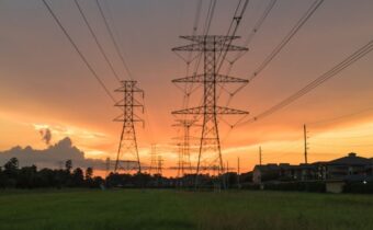 Xcel Energy to build new transmission lines