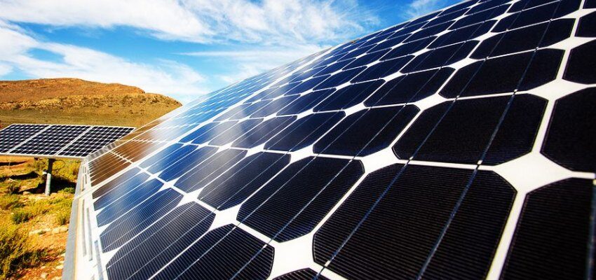 South_Africa_solar_panels_