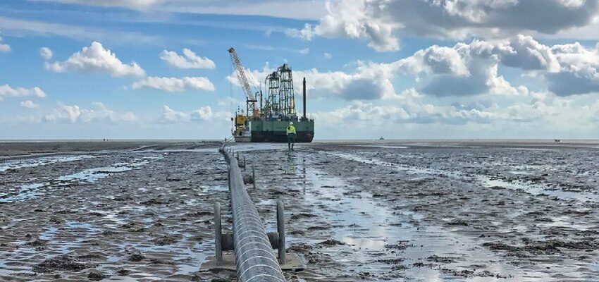 Sumitomo Electric wins contract for NeuConnect Sumitomo-EHV-Cable-LR