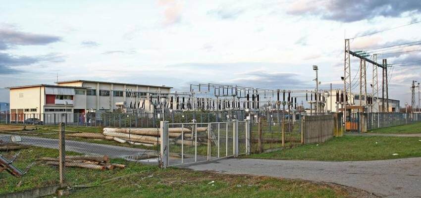 Two men steal and damage a power transformer in Rijeka