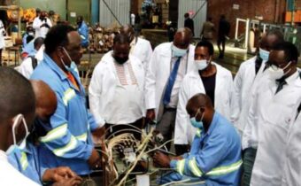 ZESA-employees-wiring-a-transformer